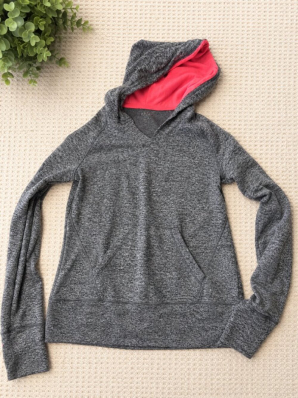 🩶 Nike Dri-FIT Hoodie – Medium